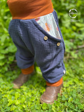 Lade das Bild in den Galerie-Viewer, MUSSELIN-HOSE BLAU BIENEN