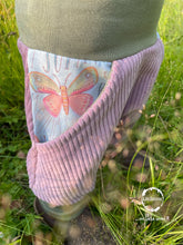 Lade das Bild in den Galerie-Viewer, CORDNICKY-HOSE ALTROSA SCHMETTERLING