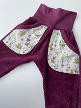 Lade das Bild in den Galerie-Viewer, CORDNICKY-HOSE BEERE FRÜHLINGSELFEN