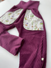 Lade das Bild in den Galerie-Viewer, CORDNICKY-HOSE BEERE FRÜHLINGSELFEN