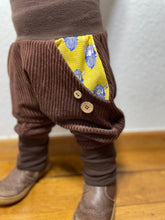 Lade das Bild in den Galerie-Viewer, CORDNICKY-HOSE BRAUN WIKINGER BO