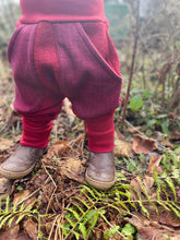 Lade das Bild in den Galerie-Viewer, WOLLWALK-HOSE ROT FISCHGRÄTSTOFF