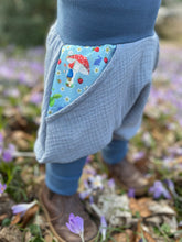 Lade das Bild in den Galerie-Viewer, MUSSELIN-HOSE HELLBLAU PIPPA UND PELLE