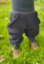 Lade das Bild in den Galerie-Viewer, WOLLWALK-HOSE DUNKELBLAU UNI