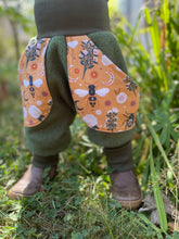 Lade das Bild in den Galerie-Viewer, WOLLWALK-HOSE KHAKI BIENEN