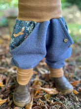 Lade das Bild in den Galerie-Viewer, WOLLWALK-HOSE JEANSBLAU FUCHS