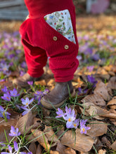 Lade das Bild in den Galerie-Viewer, CORDNICKY- HOSE ROT KLAUS SAUSEBRAUS