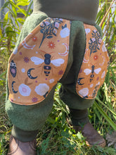 Lade das Bild in den Galerie-Viewer, WOLLWALK-HOSE KHAKI BIENEN