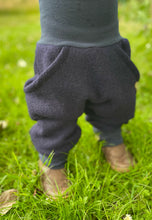 Lade das Bild in den Galerie-Viewer, WOLLWALK-HOSE DUNKELBLAU UNI