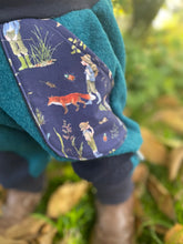 Lade das Bild in den Galerie-Viewer, WOLLWALK-HOSE Petrol/Dunkelblau kleiner Endecker Taschen Kniepatches
