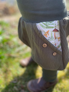 MUSSELIN-HOSE Khaki Waldpilze