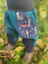Lade das Bild in den Galerie-Viewer, WOLLWALK-HOSE Petrol/Dunkelblau kleiner Endecker Taschen Kniepatches
