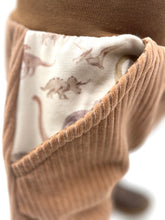 Lade das Bild in den Galerie-Viewer, CORDNICKY-HOSE Haselnuss Dinosaurier
