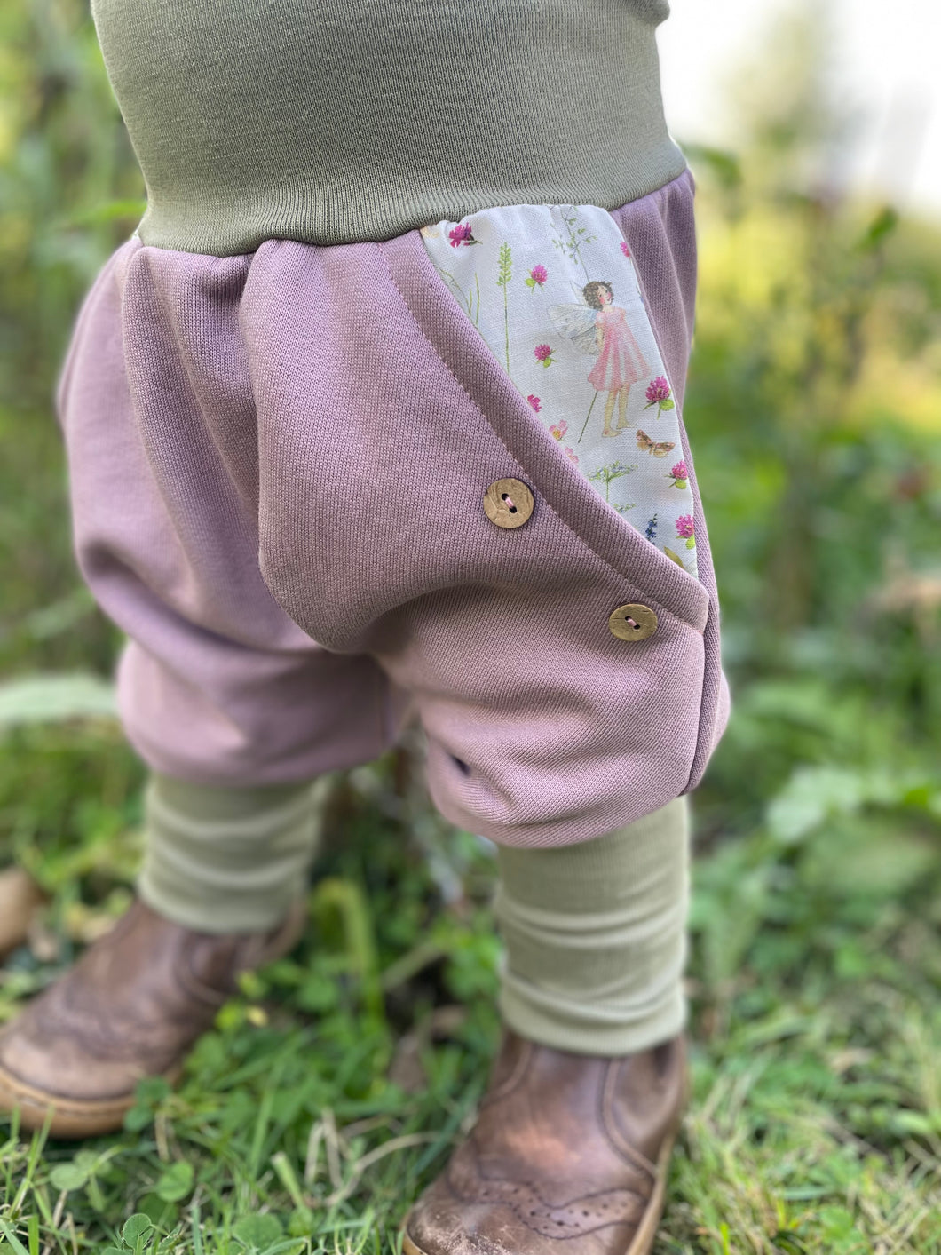 BIO SOFT SWEAT HOSE Altrosa/gestreift Wiesenelfen Taschen Mitwachsend