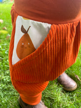 Lade das Bild in den Galerie-Viewer, CORDNICKY-H0SE Rost Birnenkompott Taschen Mitwachsend

