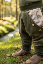 Lade das Bild in den Galerie-Viewer, Hose für Kinder und Babys Cord Khaki mit Dinosaurier Taschen
