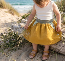 Lade das Bild in den Galerie-Viewer, Musselin Rock Senfgelb Feen Wesen mit oder ohne Haarband
