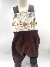 Lade das Bild in den Galerie-Viewer, Schlupf- Latzhose Bio Breitcordnicky Braun Bertie Pomm Zwerg Mitwachsend
