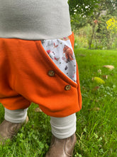 Lade das Bild in den Galerie-Viewer, BIO SOFT SWEAT HOSE Rost/Grau Brombeerzwerg Taschen Mitwachsend
