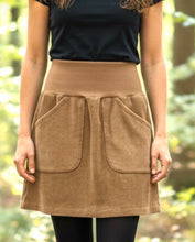 Lade das Bild in den Galerie-Viewer, Bio Breitcordnicky Rock Damen Haselnuss Uni Taschen mit oder ohne Haarband
