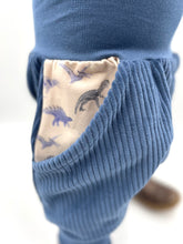 Lade das Bild in den Galerie-Viewer, Hose für Kinder und Babys Cord Blau mit Dinosaurier Taschen
