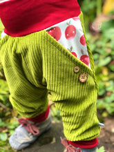 Lade das Bild in den Galerie-Viewer, CORDNICKY-HOSE HELLGRÜN RADIESCHEN
