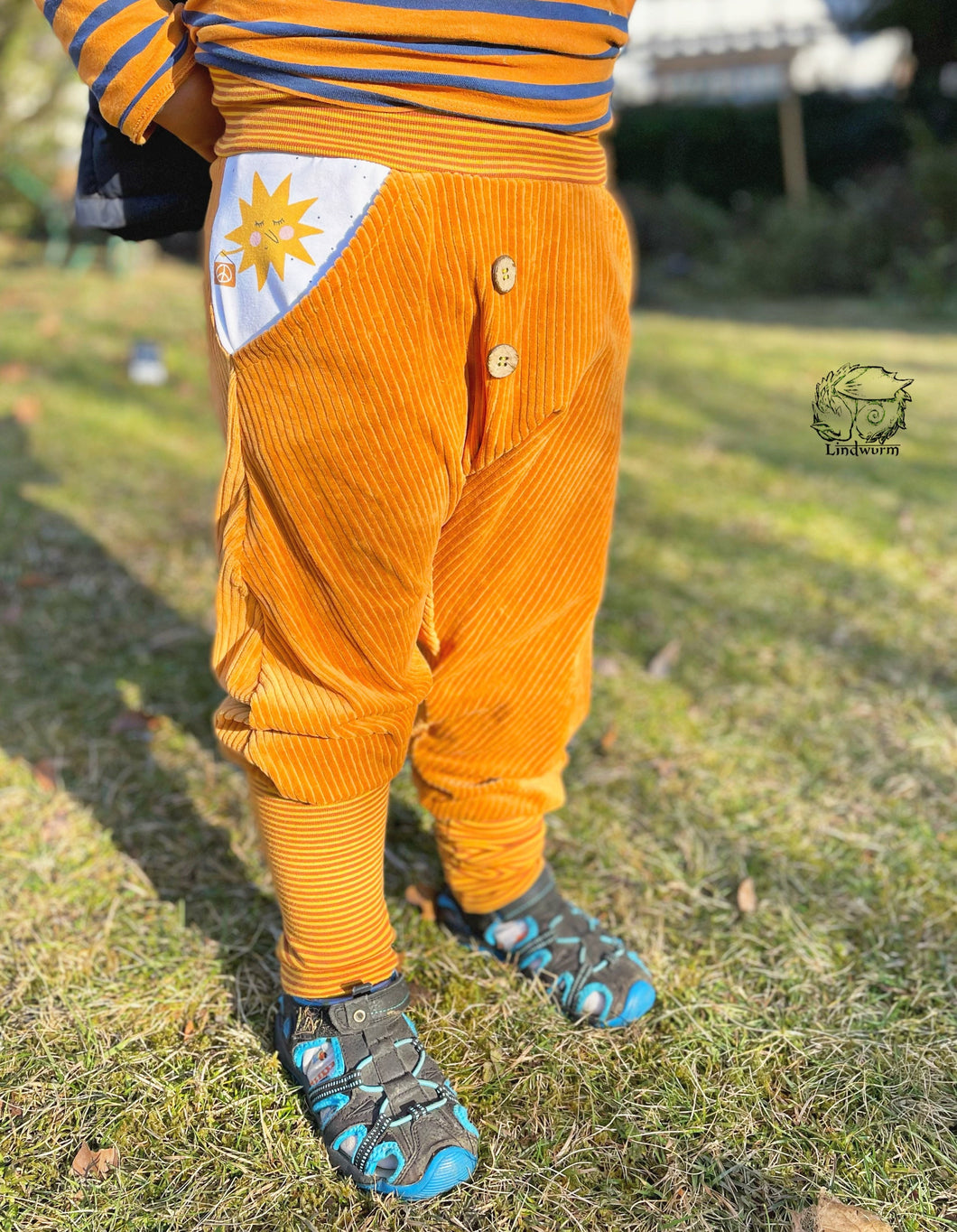 CORDNICKY-HOSE SENFGELB SONNE FRIEDEN