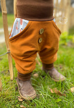 Lade das Bild in den Galerie-Viewer, SWEAT-HOSE CARAMEL ERDNÜSSE
