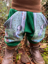 Lade das Bild in den Galerie-Viewer, CORDNICKY-HOSE FLASCHENGRÜN STERNTALER
