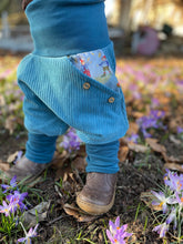 Lade das Bild in den Galerie-Viewer, CORDNICKY-HOSE PETROL PIPPA UND PELLE
